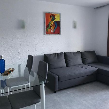 Cozy Apartment Near The Sea Alicante Exterior foto